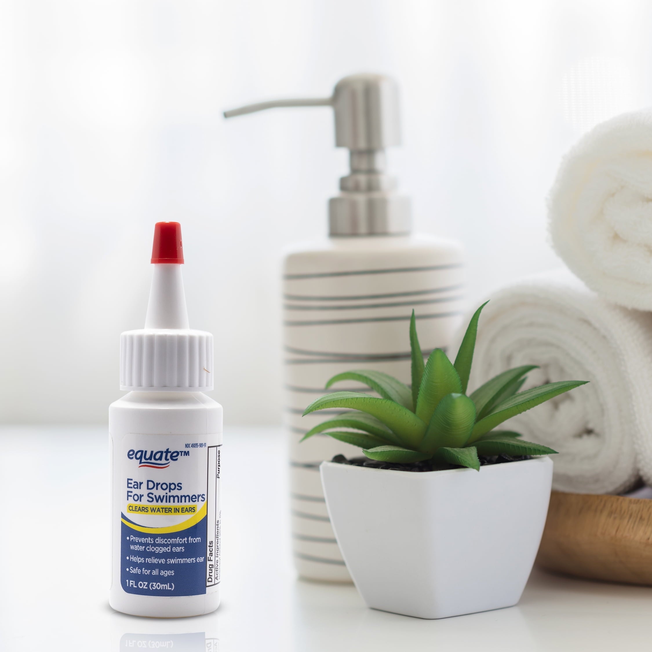 Equate, Liquid Ear Drops for Swimmers, 1 fl oz, Compare to Debrox® Active Ingredient